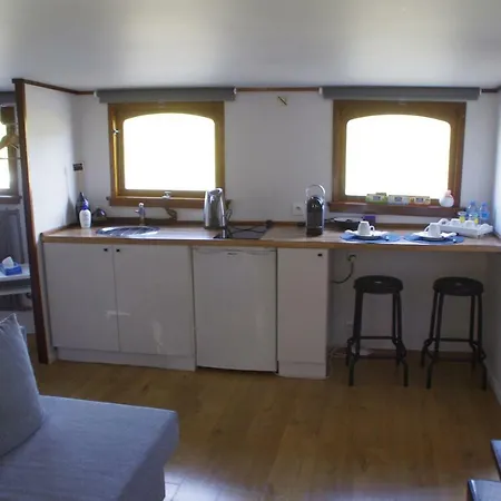 Botel B³ Boat 2*